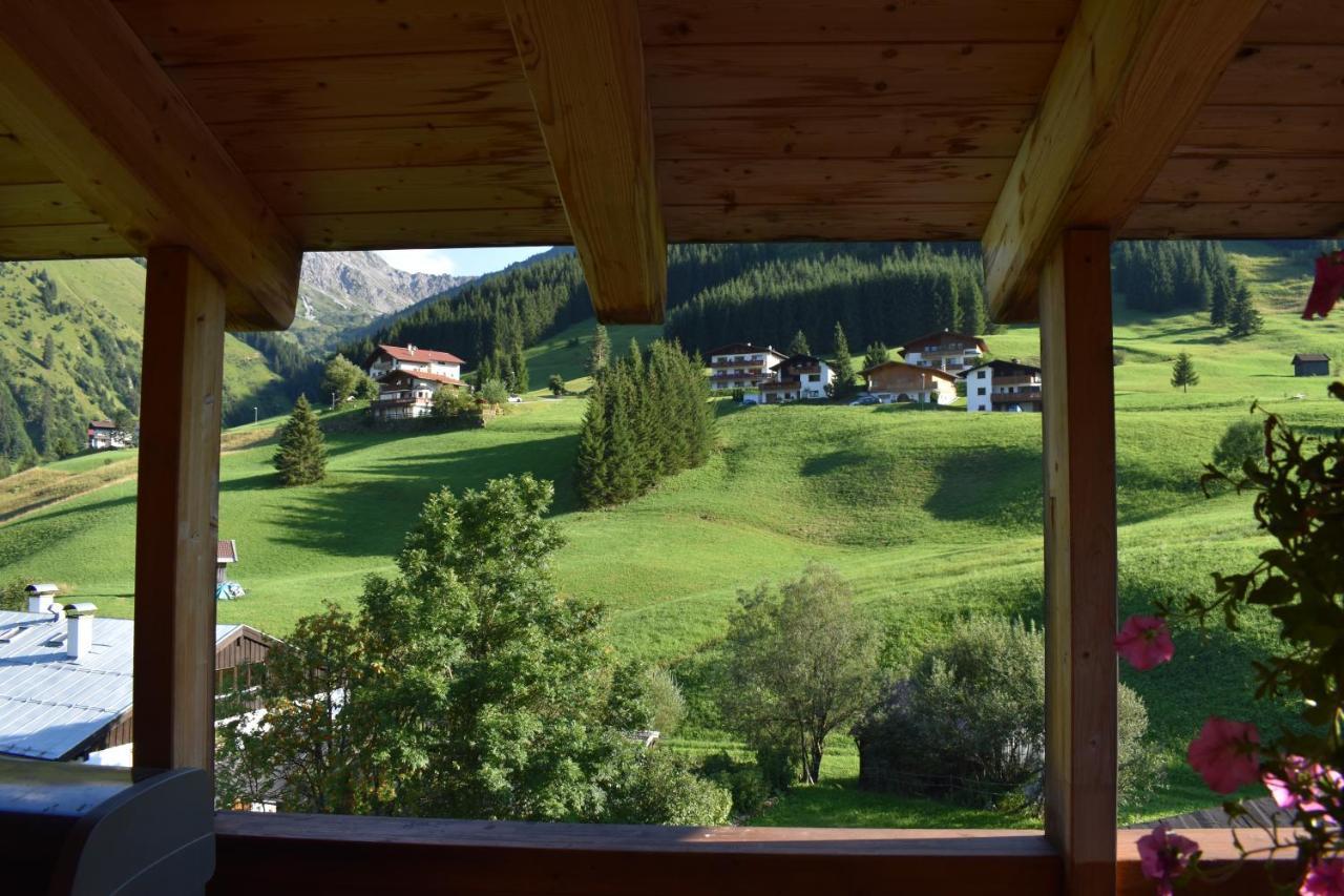 Aparthotels Berwang / Haus Wiesengrund Eksteriør billede