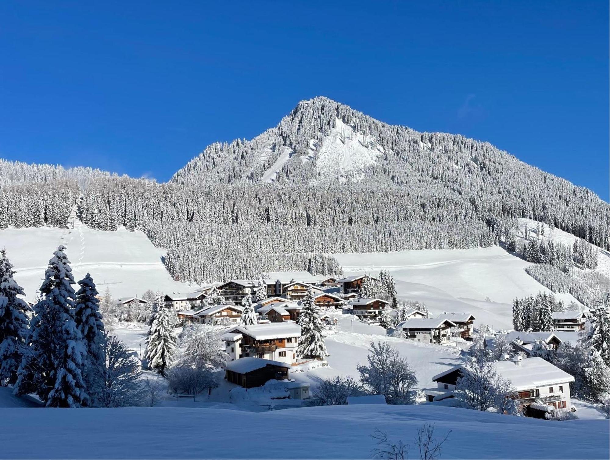 Aparthotels Berwang / Haus Wiesengrund Eksteriør billede