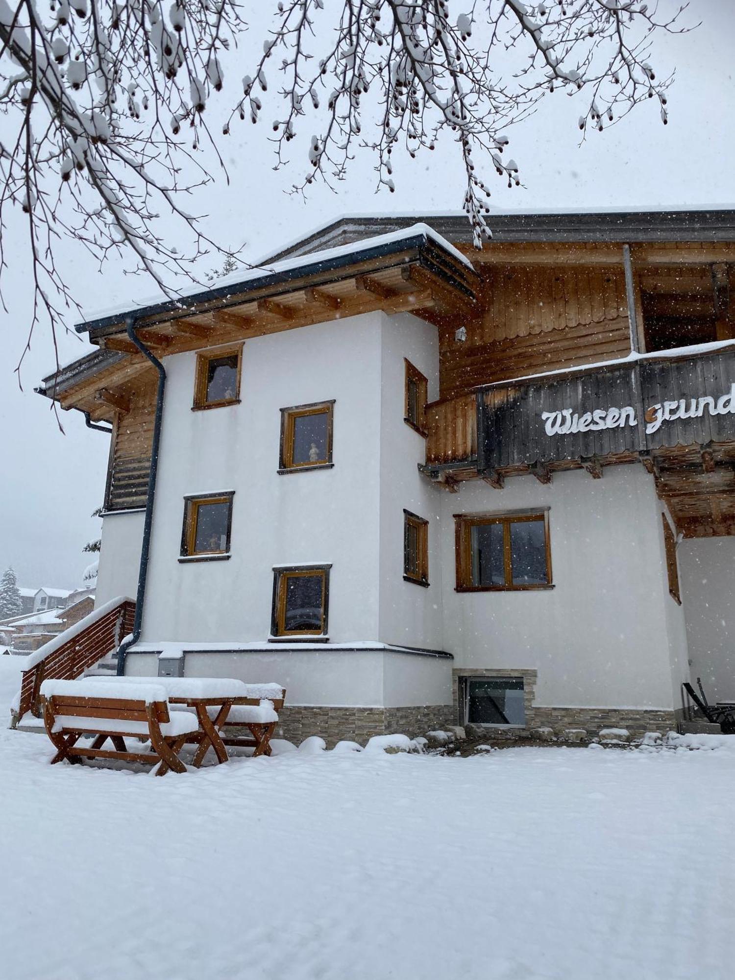 Aparthotels Berwang / Haus Wiesengrund Eksteriør billede